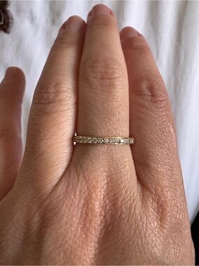 Delicate Gold faux Diamond Band Ring - Gold